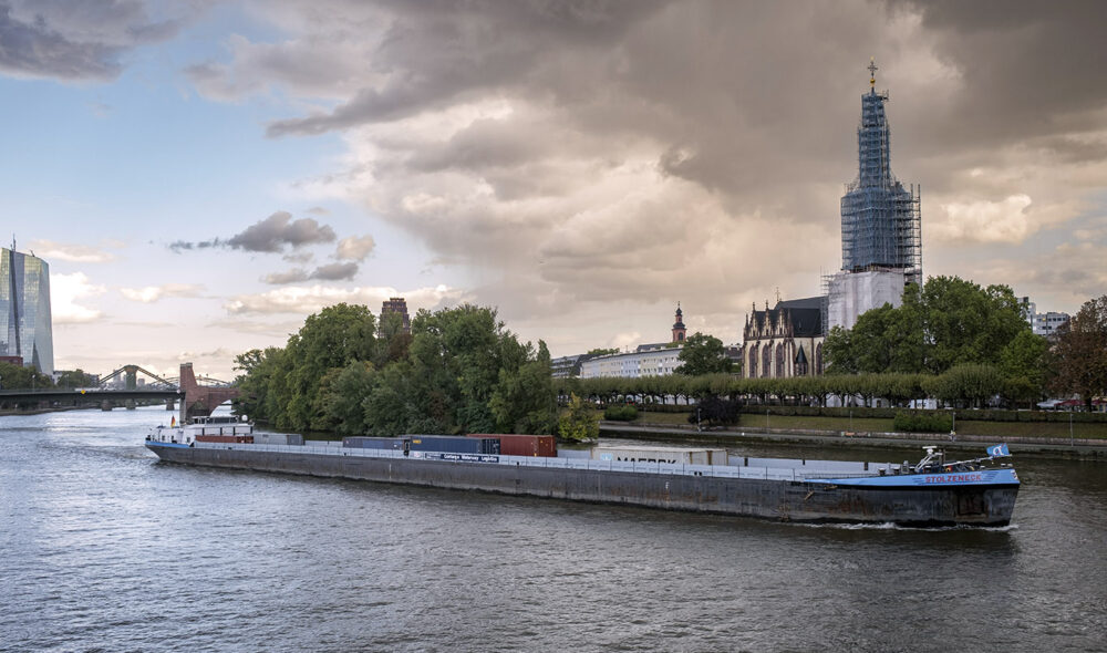 ELVEN VIKTIG: Main-elven har vært Frankfurts hovedpulsåre i flere hundre år.