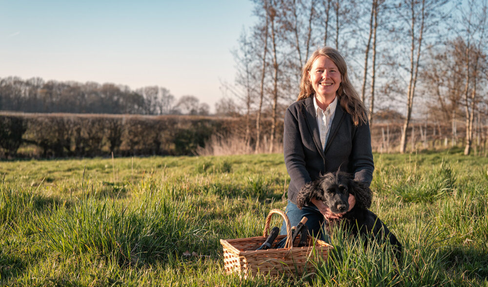 VINSUKSESS: Kristin Syltevik solgte livsverket sitt og startet opp ned vinsuksessen med Oxney Organic Estate i East Sussex.