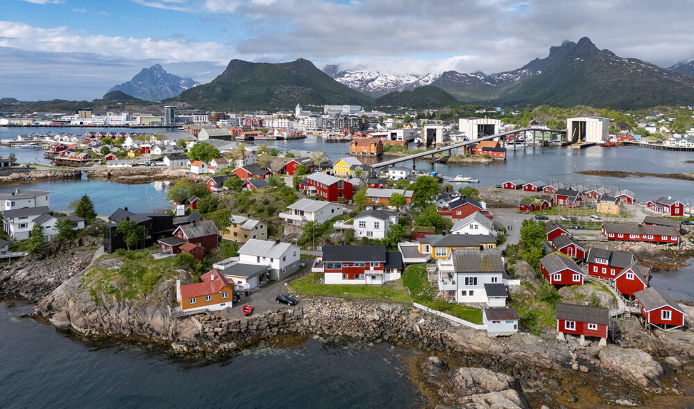 SETT FORFRA: Det bor fortsatt et femtitalls mennesker på Svinøya-arkipelet.