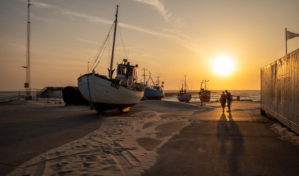 BERØMT: Solnedgangen i Løkken kan som her være spektakulær.