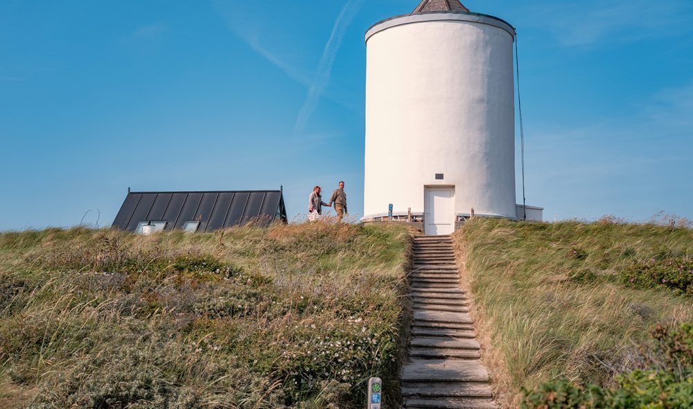 TURSTIER: Rundt Løkken er det flere hyggelige turstier. De mest populære følger sanddynene langs strendene.