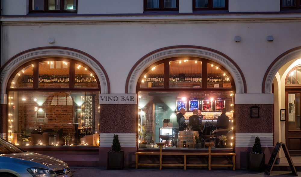 KOSELIG: Vino Bar er et høydepunkt for den som setter pris på god vin – og atmosfære.